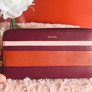 NWT Fossil RFID Logan Leather Zip Wallet